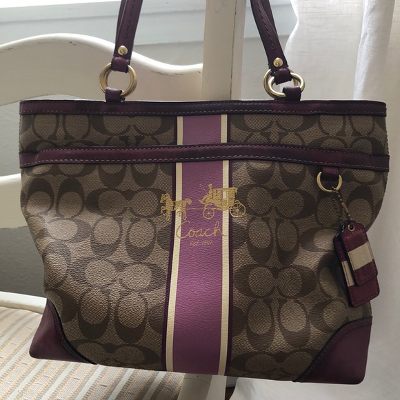 Coach Handbags - Coach purse